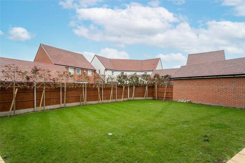 3 Griffiths Close, Bushey, WD23 3EY