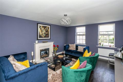 3 Griffiths Close, Bushey, WD23 3EY
