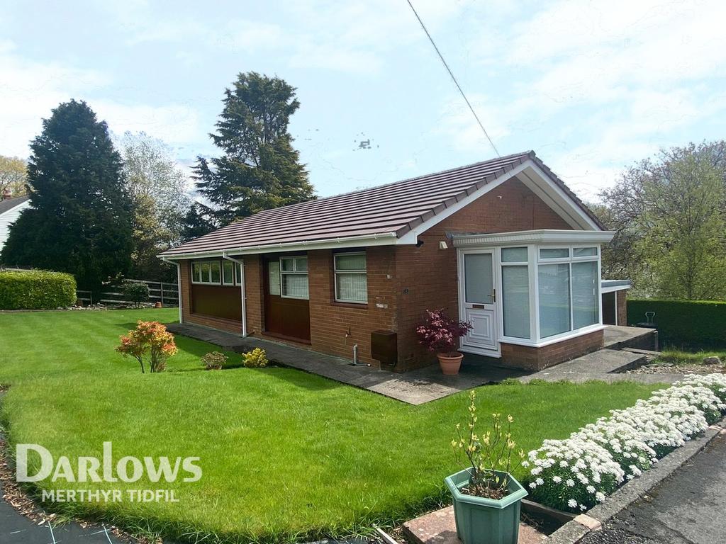 Somerset Close, Cefn CoedyCymmer... 2 bed detached bungalow £235,000
