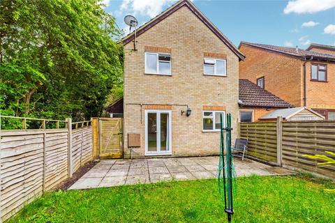 13 Carrington Crescent, Tadley, RG26 4XE