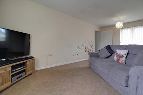 2 bedroom coach house to rent, Dumas Drive, Whiteley