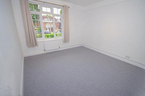 2 bedroom flat to rent, FINCHLEY COURT, BALLARDS LANE, FINCHLEY, N3