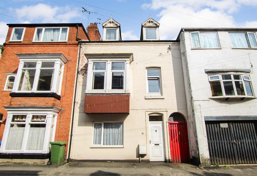 North Street, Bridlington, YO15 2DY 4 bed for sale £100,000