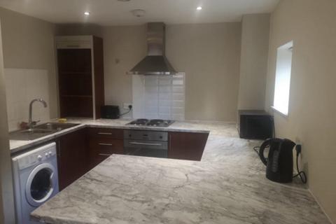 2 bedroom house to rent, 4 Trinity Edge St Mary Street Salford Manchester