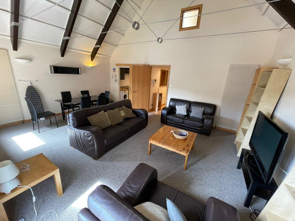 Easter Dalry Rigg, Dalry, Edinburgh, EH11 5 bed flat £3,000 pcm (£692 pw)