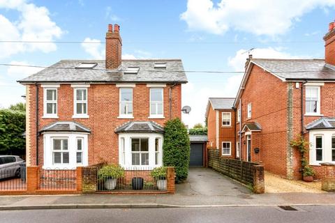 3 bedroom semi-detached house to rent, Kennel Ride, Ascot, Berkshire