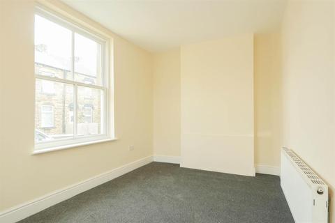 157 Bradford Road, Stanningley, Pudsey, LS28 6AT