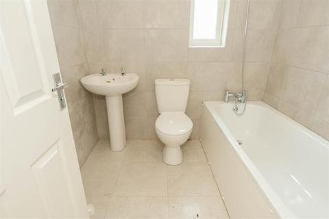 157 Bradford Road, Stanningley, Pudsey, LS28 6AT