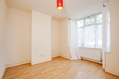 5 Convent Gardens, London, W5 4UT