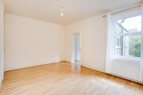 5 Convent Gardens, London, W5 4UT