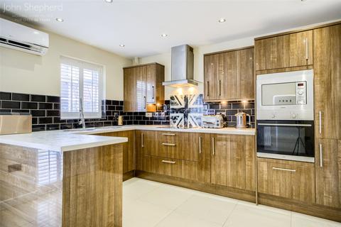 37 Boundary Lane, Shirley, Solihull, B90 1TX