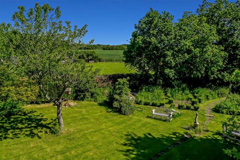 Lyons Farm House Lyons Road, Slinfold, Horsham, RH13 0TD