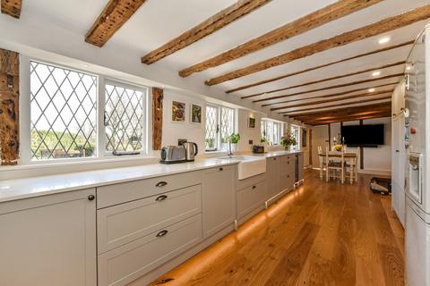 Lyons Farm House Lyons Road, Slinfold, Horsham, RH13 0TD