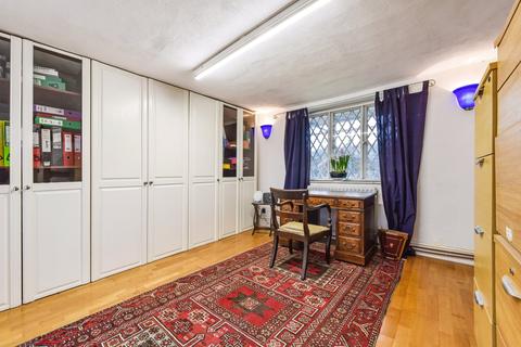 Lyons Farm House Lyons Road, Slinfold, Horsham, RH13 0TD