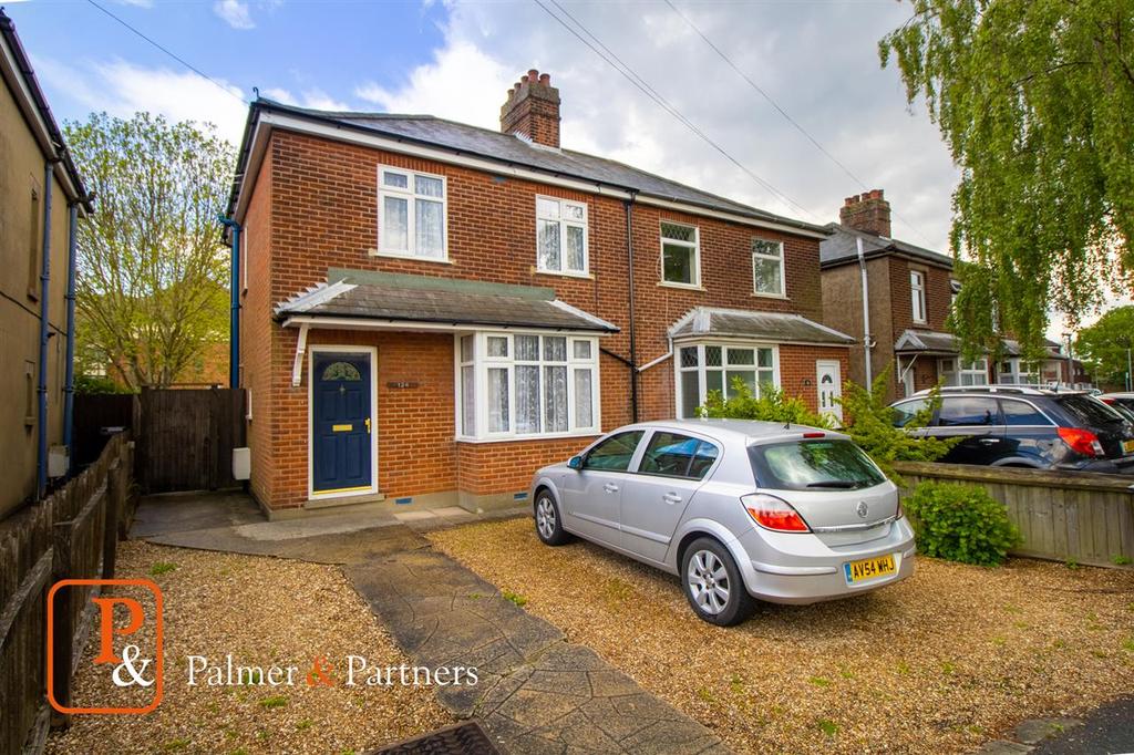 Turner Road, Colchester CO4 3 bed semidetached house £270,000