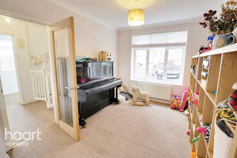 90 Barrett Road, Norwich, NR1 2LN