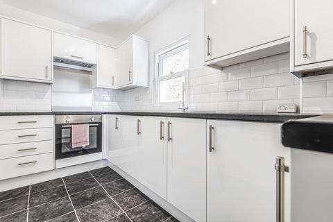 28a Brading Road, London, SW2 2AW