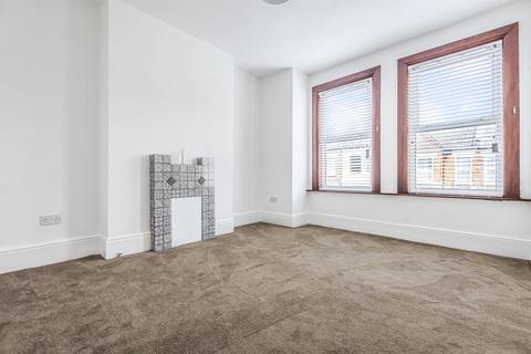 28a Brading Road, London, SW2 2AW