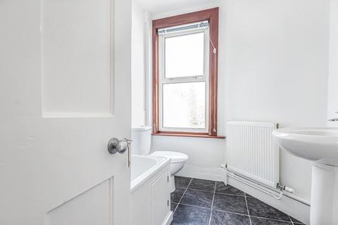 28a Brading Road, London, SW2 2AW