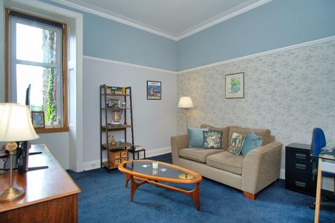 Fotheringay Road Flat 1 2 Pollokshields Glasgow G41 4lg 4 Bed Flat 395 000