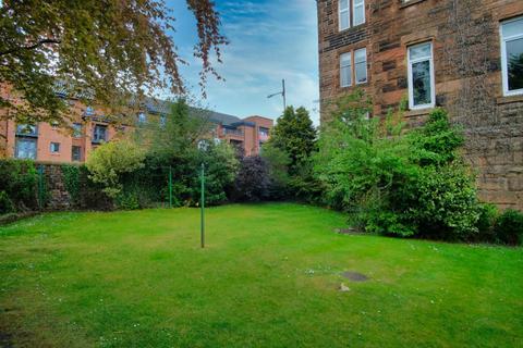 Fotheringay Road Flat 1 2 Pollokshields Glasgow G41 4lg 4 Bed Flat 395 000