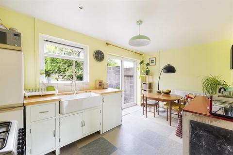 86 Glyn Vale, Bristol, BS3 5JF