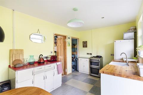 86 Glyn Vale, Bristol, BS3 5JF