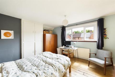 86 Glyn Vale, Bristol, BS3 5JF