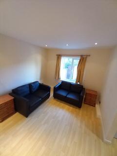 2 bedroom apartment to rent, Delph Court, Woodhouse, Leeds, LS6 2HL