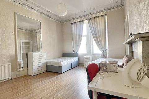 4 bedroom flat to rent, 146 Holland Street, Glasgow G2