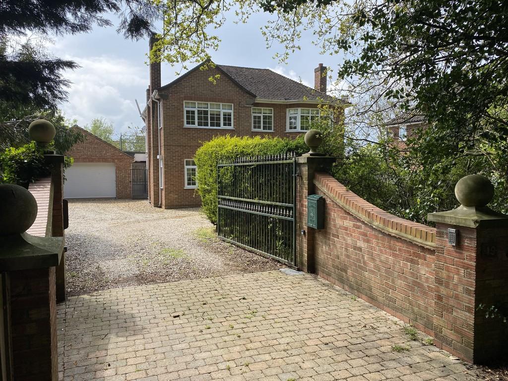 Priory Lane, South Wootton 4 bed detached house £485,000