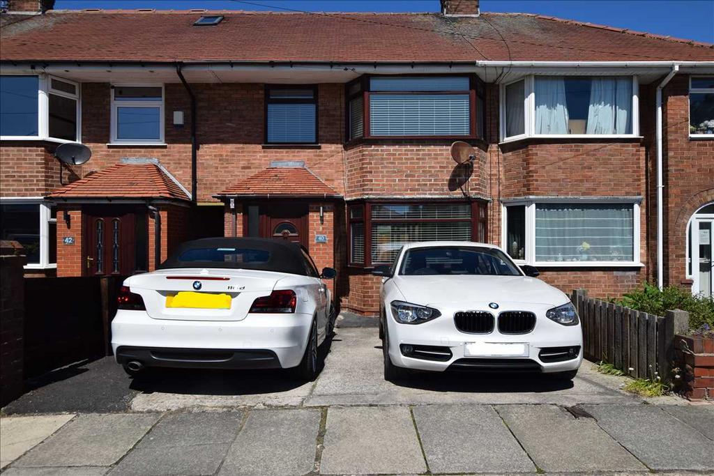 Chester Avenue, PoultonLeFylde 3 bed house to rent £900 pcm (£208 pw)