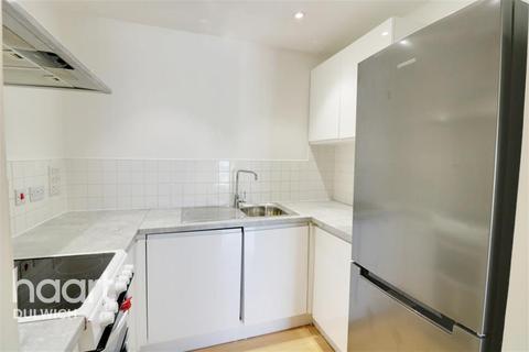 2 bedroom flat to rent - Highwood Close, East Dulwich, SE22