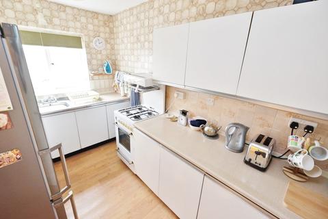 8 Chestnut Close, Orpington, BR6 6LP