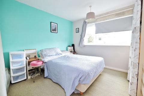 8 Chestnut Close, Orpington, BR6 6LP