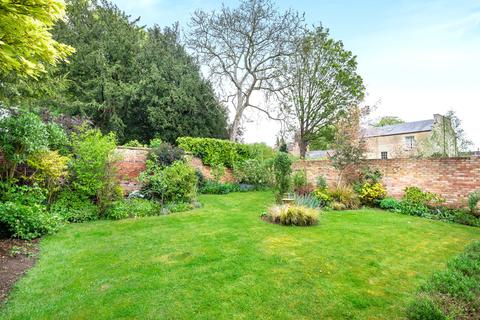 8 Coach Lane, Faringdon, SN7 8AB