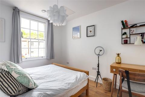 3 bedroom terraced house to rent, Baring Street, London, N1