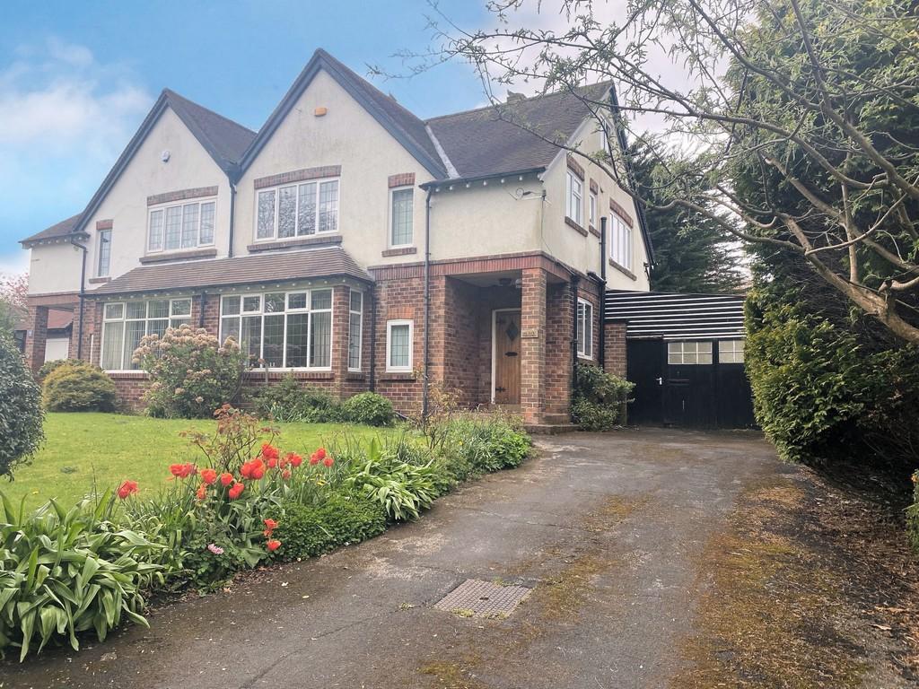 Sandybed Lane, Scarborough 3 bed semidetached house £275,000