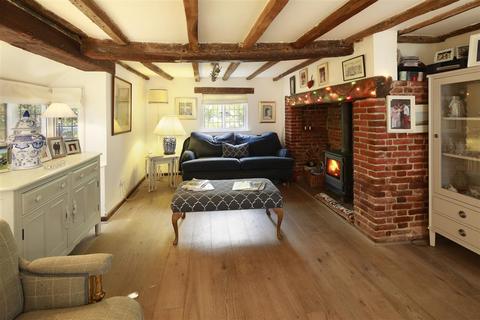 undefined, Little Cottage, The Street, Ickham
