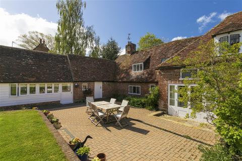 undefined, Little Cottage, The Street, Ickham