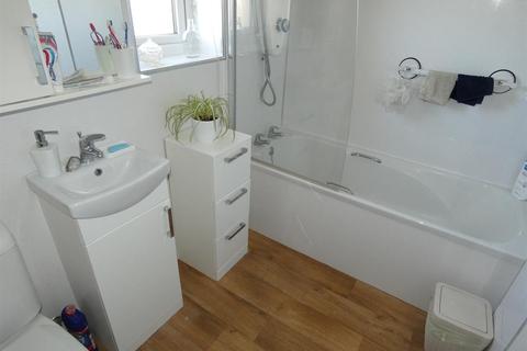 15 Springbells Road, Annan, DG12 6LT