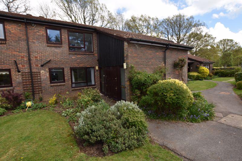 Jackson Close, Elmbridge Village, Cranleigh 2 bed retirement property
