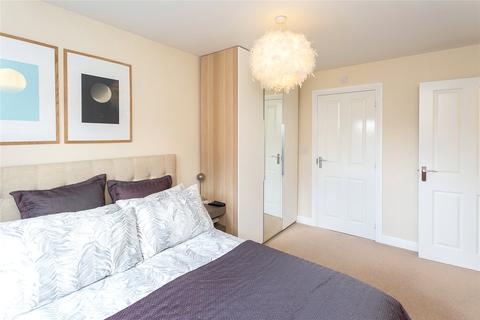 34 Wright Close, Bushey, WD23 2FH
