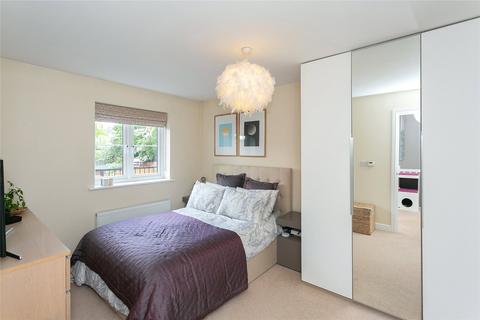 34 Wright Close, Bushey, WD23 2FH