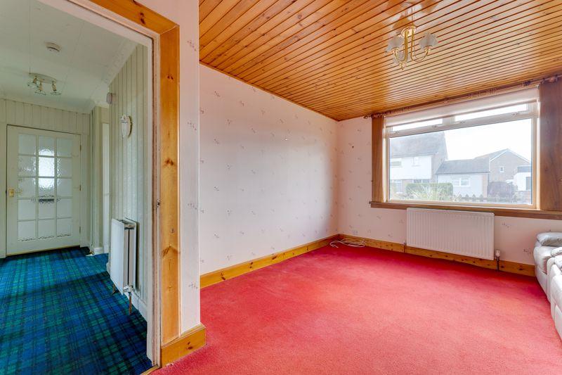 7 Lochside Road, Ayr, KA8 9JY 2 bed flat £45,000