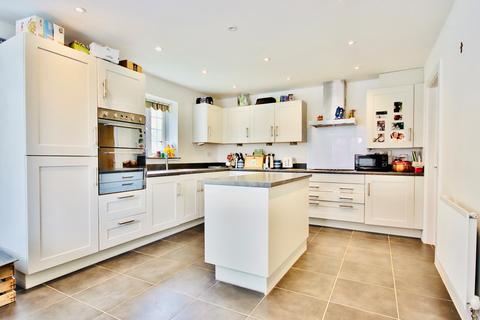 1 Callows Orchard, Rushwick, Worcester, WR2 5GU