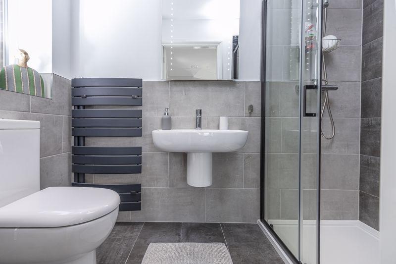 Bedroom 2 En-Suite