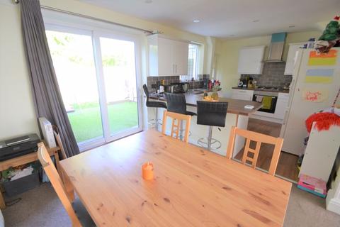 34 Abbots Way, West Kirby, Wirral, CH48 6EH