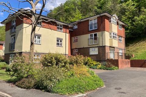 8, Beech Court Hazel Way, Chipstead, Coulsdon, CR5 3PJ