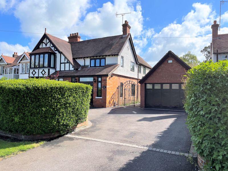 Twyford Gardens, Tywford, Adderbury 6 bed detached house £725,000